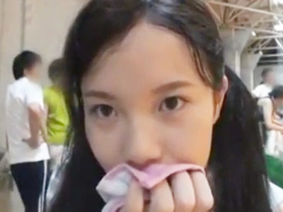 ホームビデオでJK娘のフェラを撮影する変態パパ