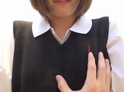 肌の張りがガチ10代！男もあまりに気持ち良くて暴発する名器JKとラブホ円光